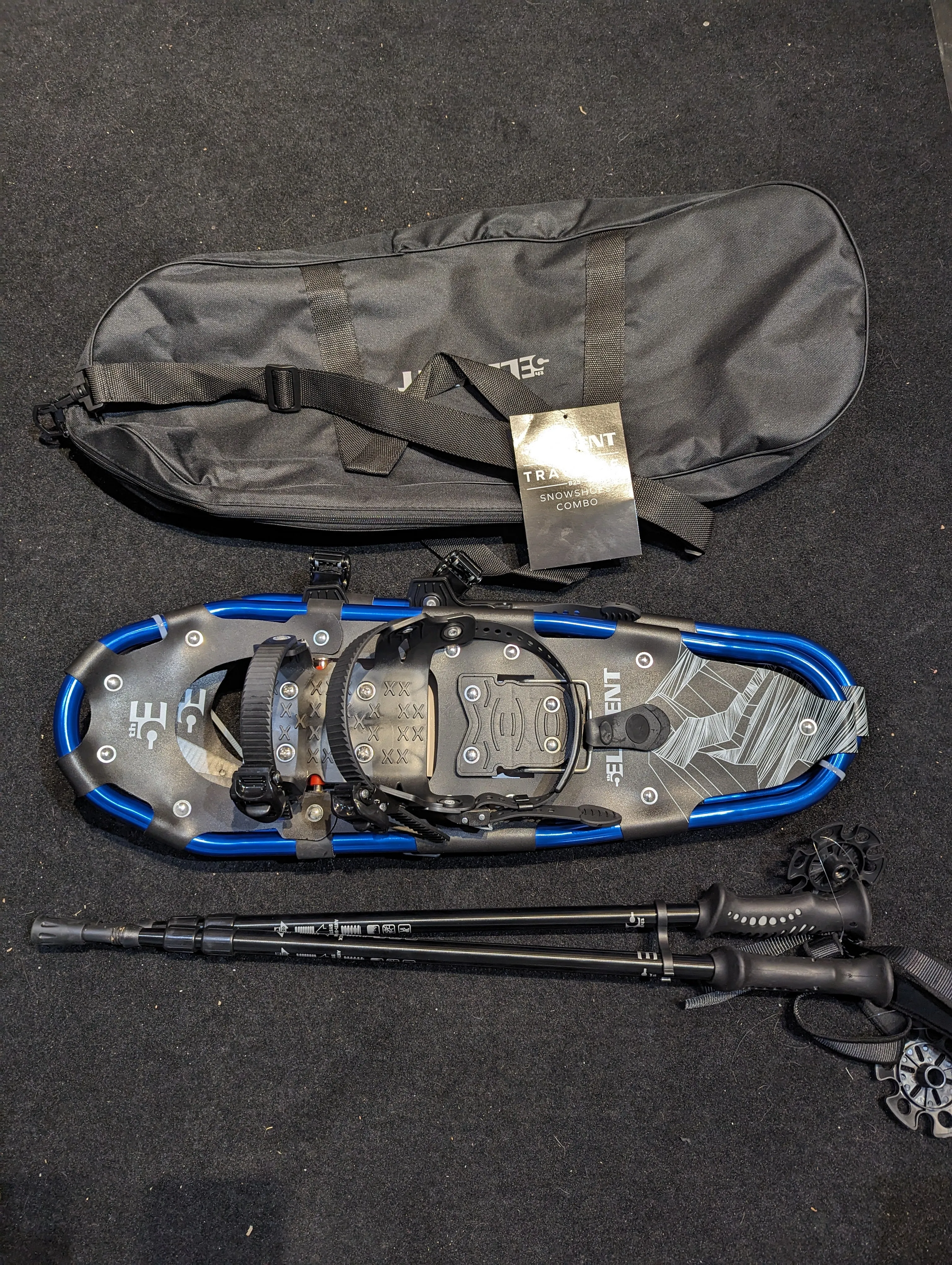 5th Element Traverse snowshoes w/ poles and bag 25 in